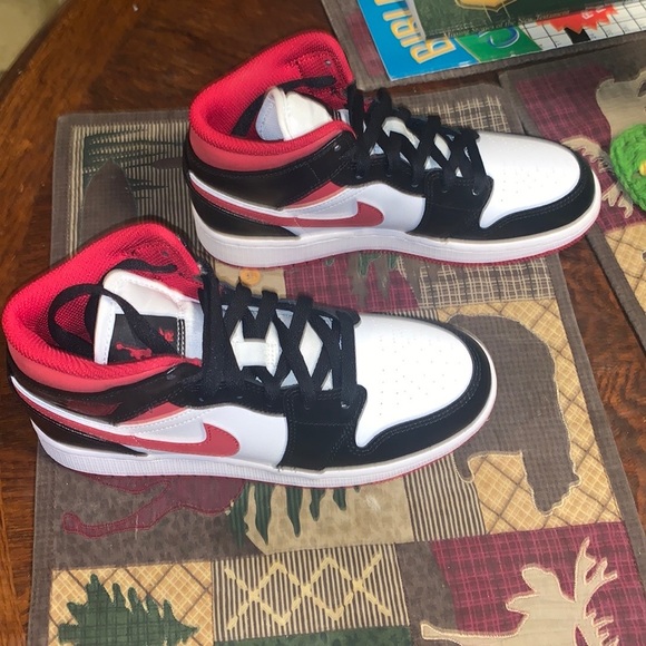 jordan 1 mid - Picture 4 of 6